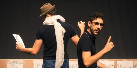 1.LeTourDuTheatre